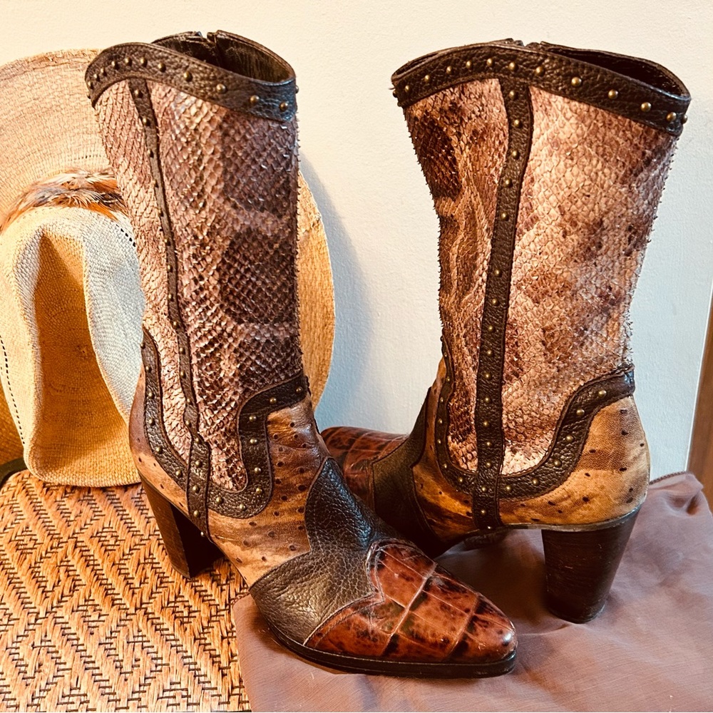 Stuart Weitzman Boot 8m - image 4